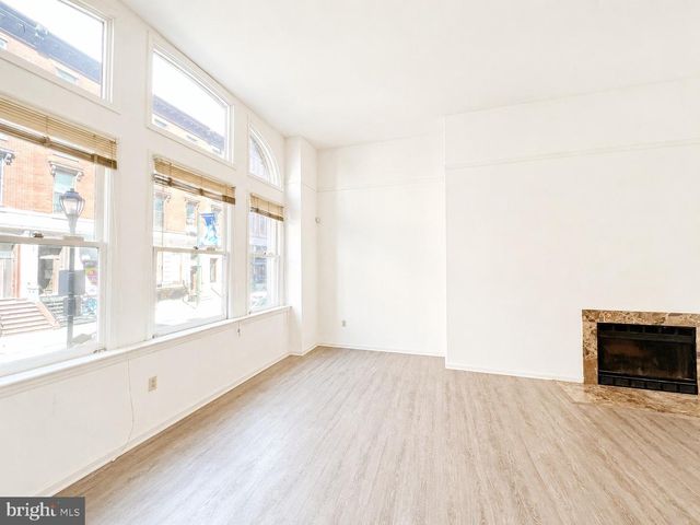 2030 WALNUT ST, Philadelphia, PA 19103