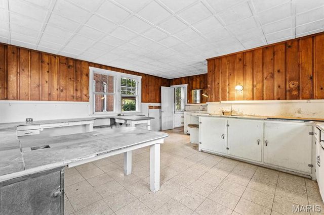 620 E A Street, Belleville, IL 62220