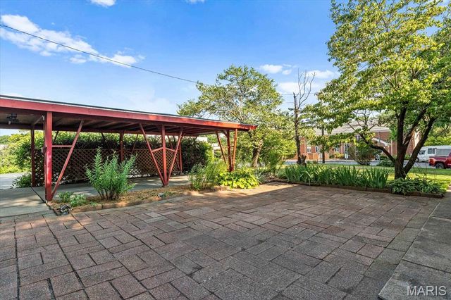 620 E A Street, Belleville, IL 62220