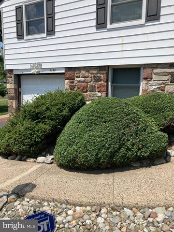 1180 BALLYTORE RD, Huntingdon Valley, PA 19006