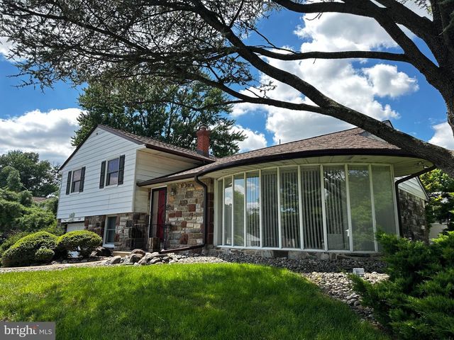 1180 BALLYTORE RD, Huntingdon Valley, PA 19006