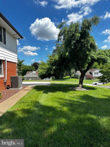 1180 BALLYTORE RD, Huntingdon Valley, PA 19006
