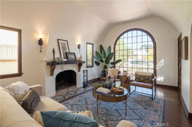 3109 Stanford Avenue, Venice, CA 90292
