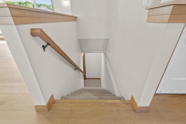 1400 DIVINITY DRIVE, De Pere, WI 54115