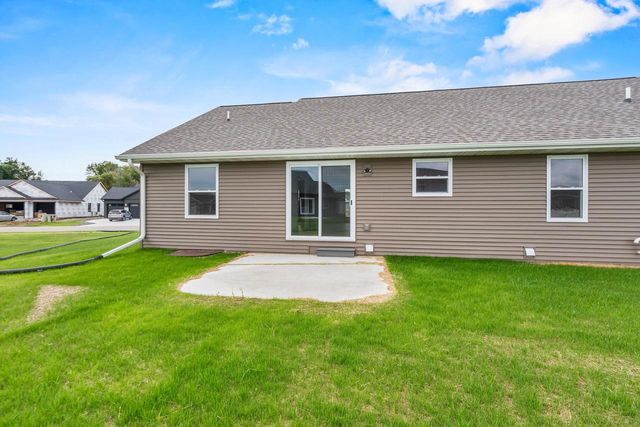 1400 DIVINITY DRIVE, De Pere, WI 54115