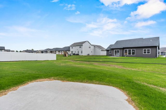 1400 DIVINITY DRIVE, De Pere, WI 54115