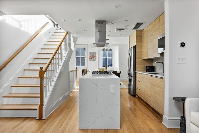 350 Columbus Ave 6, Boston, MA 02116