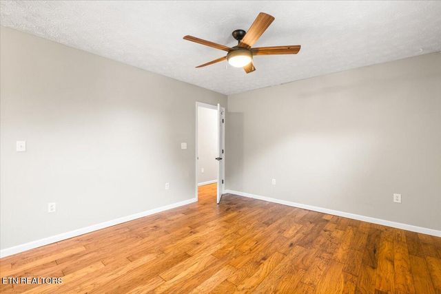 451 Hollifield Drive, Jacksboro, TN 37757