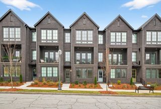 2641 Mackintosh Court, Brookhaven, GA 30319