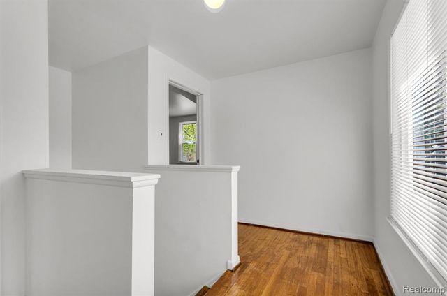 18792 Old Homestead Drive, Harper Woods, MI 48225