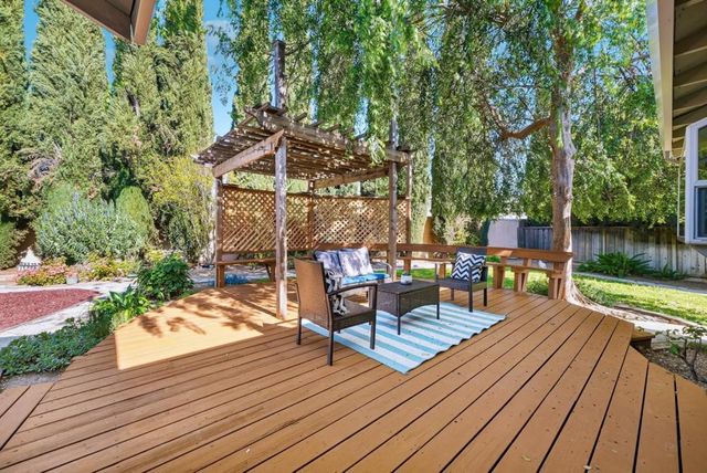 5380 Hammerton Court, San Jose, CA 95118