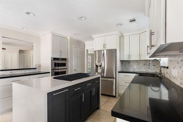 7811 Shelton Shadows Court, Humble, TX 77346