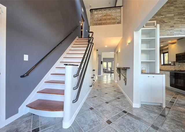 64 Timber Ridge Drive, Holbrook, NY 11741