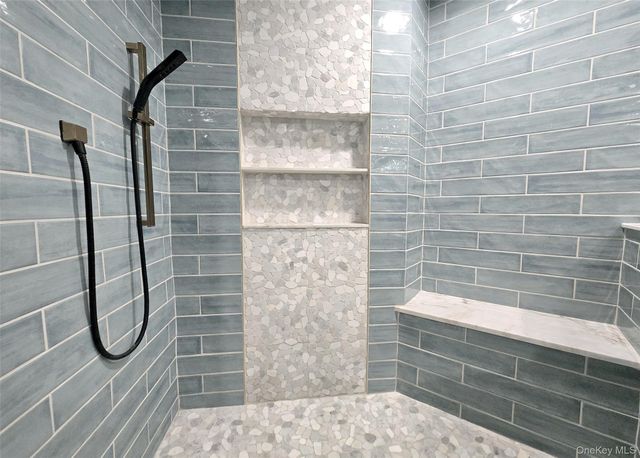 64 Timber Ridge Drive, Holbrook, NY 11741