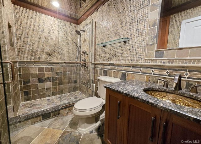 64 Timber Ridge Drive, Holbrook, NY 11741