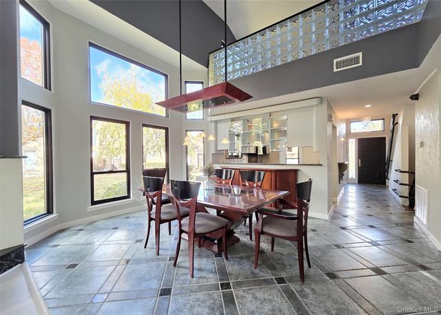 64 Timber Ridge Drive, Holbrook, NY 11741