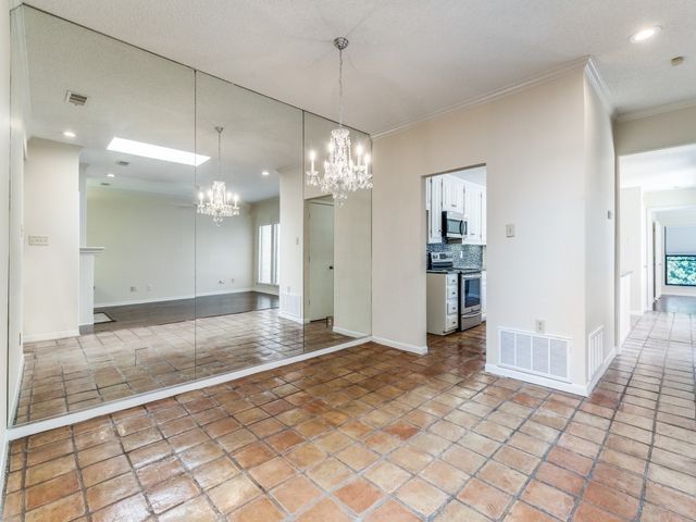 12525 Montego Plaza, Dallas, TX 75230