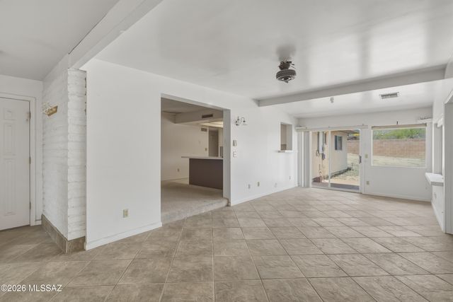 202 E Mountain Vista Place, Tucson, AZ 85704