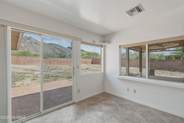 202 E Mountain Vista Place, Tucson, AZ 85704