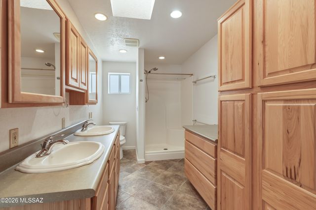 202 E Mountain Vista Place, Tucson, AZ 85704