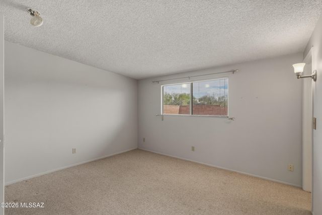 202 E Mountain Vista Place, Tucson, AZ 85704