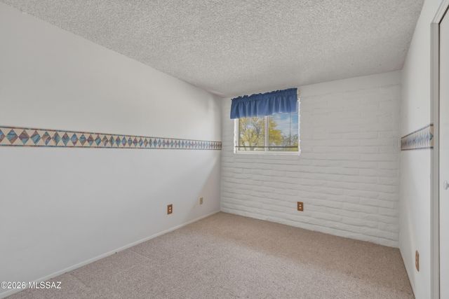 202 E Mountain Vista Place, Tucson, AZ 85704