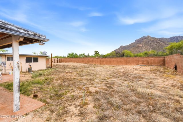 202 E Mountain Vista Place, Tucson, AZ 85704