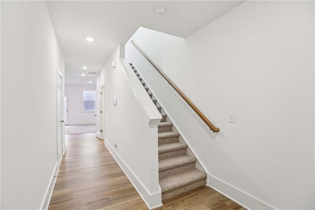 1690 Gunnin NW Trace, Atlanta, GA 30318