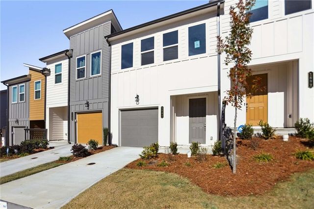 1690 Gunnin NW Trace, Atlanta, GA 30318