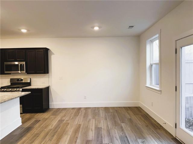 1690 Gunnin NW Trace, Atlanta, GA 30318