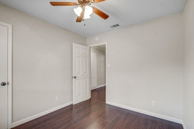 7804 Wycombe DR, Austin, TX 78749