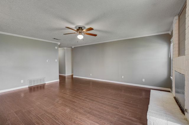 7804 Wycombe DR, Austin, TX 78749