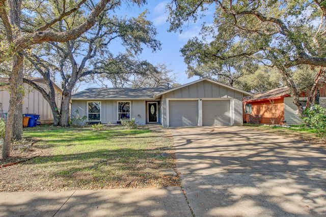 7804 Wycombe DR, Austin, TX 78749