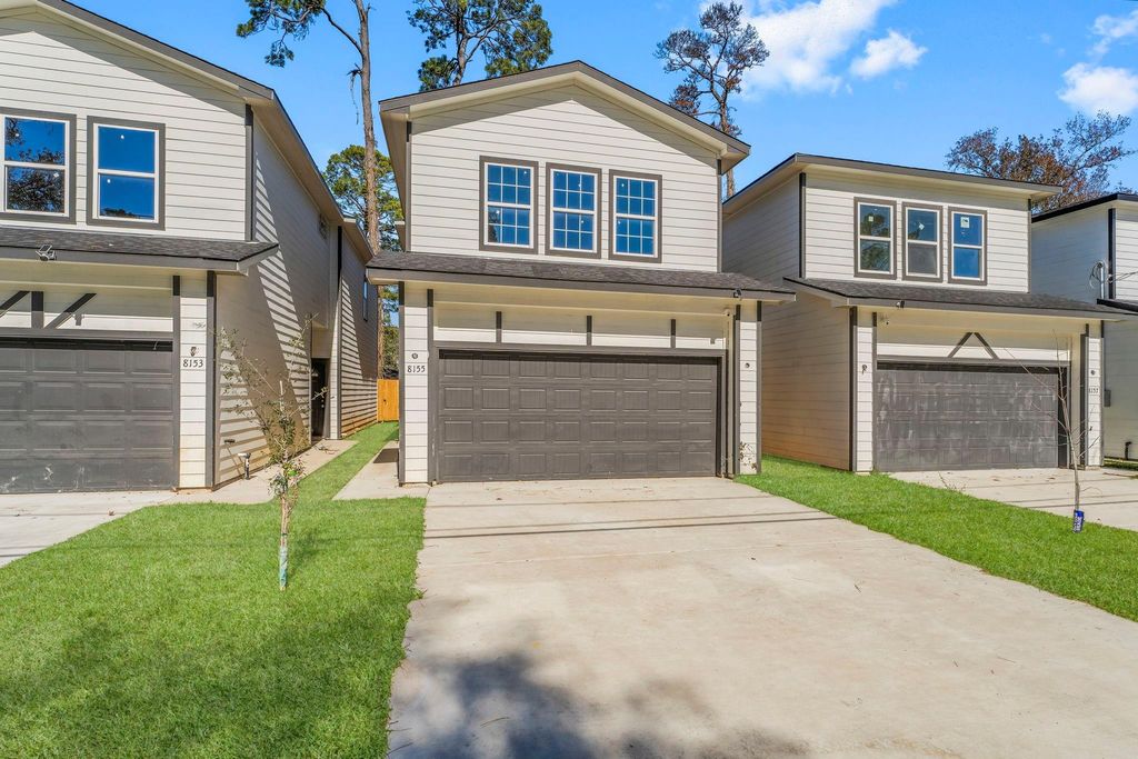 8155 Crestview Drive, Houston, TX 77028