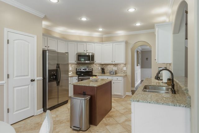 1532 Stokley Ln, Old Hickory, TN 37138
