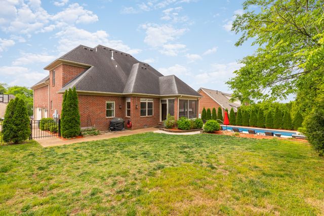1532 Stokley Ln, Old Hickory, TN 37138