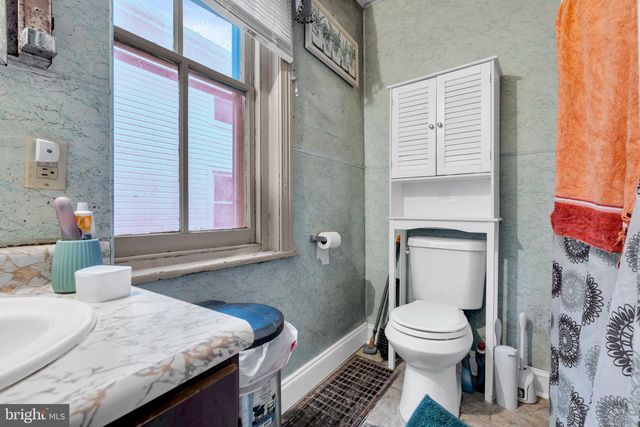 6 WALNUT ST, Salem, NJ 08079