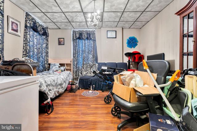 6 WALNUT ST, Salem, NJ 08079