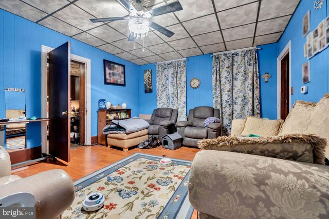 6 WALNUT ST, Salem, NJ 08079