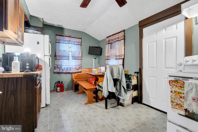 6 WALNUT ST, Salem, NJ 08079