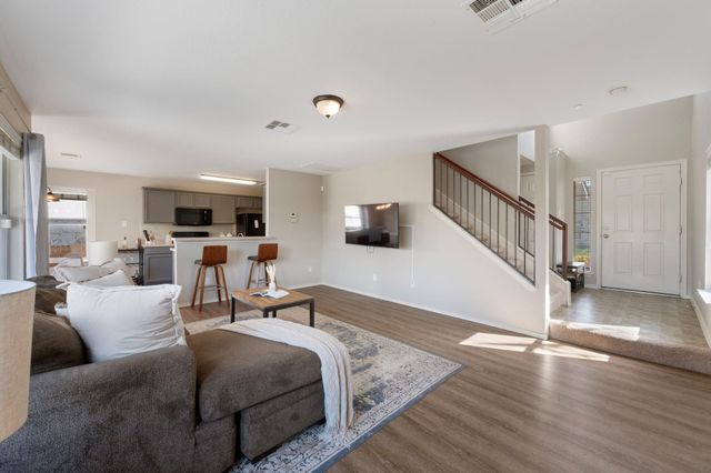 1528 Morning Mist LN, Pflugerville, TX 78660