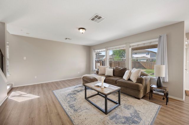 1528 Morning Mist LN, Pflugerville, TX 78660