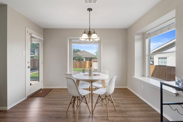 1528 Morning Mist LN, Pflugerville, TX 78660