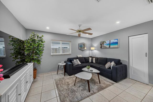 555 NW 15th Avenue, Boca Raton, FL 33486
