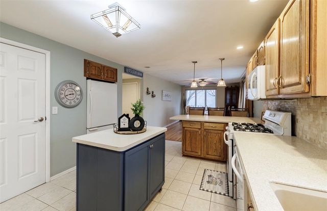 888 Copperkettle Road, Webster, NY 14580
