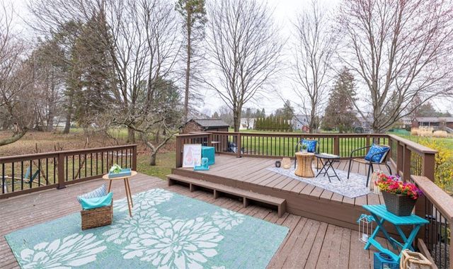 888 Copperkettle Road, Webster, NY 14580