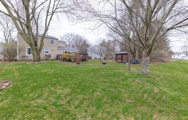 888 Copperkettle Road, Webster, NY 14580