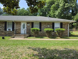 5386 Franklin Rd, Murfreesboro, TN 37128
