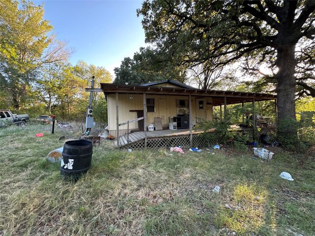 10497 Newell Creek Drive, Quinlan, TX 75474