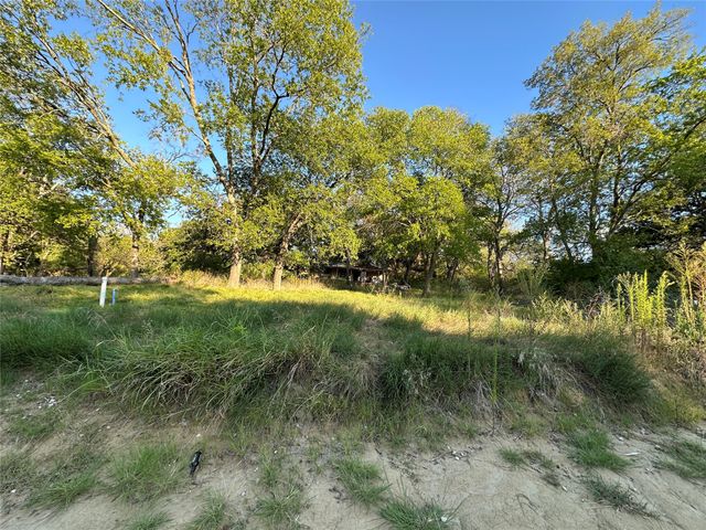 10497 Newell Creek Drive, Quinlan, TX 75474